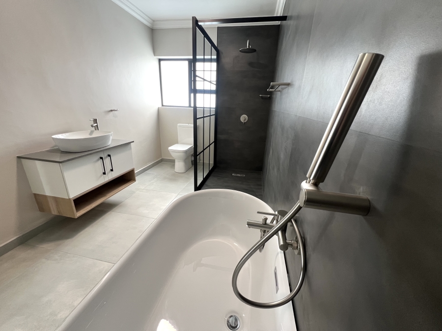 3 Bedroom Property for Sale in Fountains Estate Eastern Cape